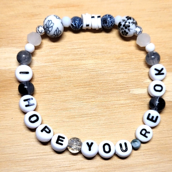 Fortnight- Taylor Swift Friendship Bracelet - Picture 4 of 5